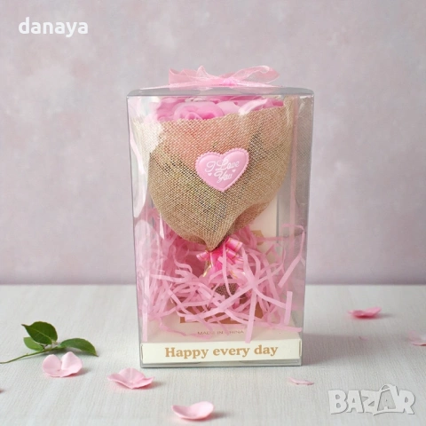 6381 Изкуствен букет рози в подаръчна кутия, 18 см, снимка 4 - Изкуствени цветя - 53301600