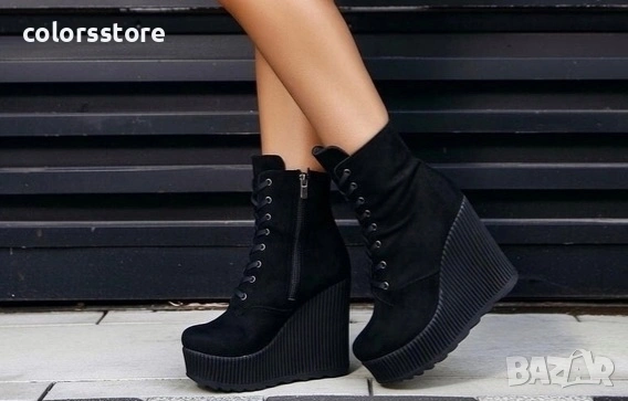 Боти на платформа - черен велур - NO6

