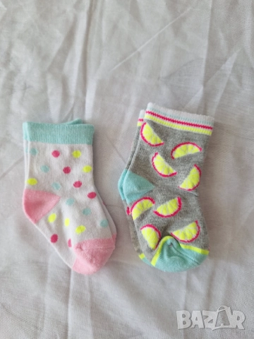 Нови Шапка, ръкавички и чорапки за бебе момиче , снимка 2 - Бебешки шапки - 51823167