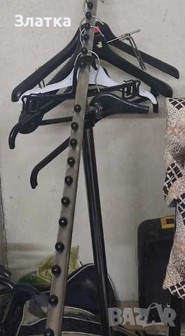 Закачалки и щендери за Дрехи Якета Палта Блузи Панталони Поли Рокли Тениски и фланелки Обувки Ботуши, снимка 14 - Оборудване за магазин - 50309620