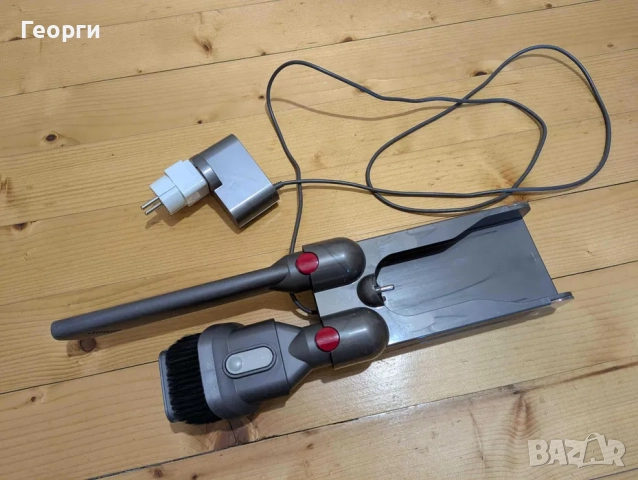 Много добра Dyson V10 безжична прахосмукачка пълен комплект, снимка 6 - Прахосмукачки - 52776522