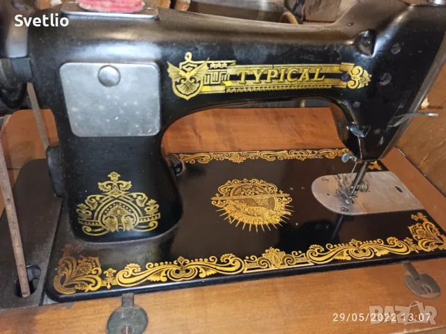 Продавам крачна шевна машина Typical