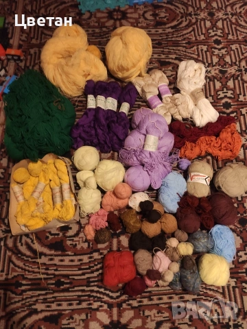 Прежда и конци, на гранчета, и топки