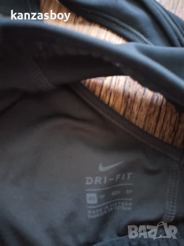 nike sport bras - страхотно бюстие КАТО НОВО XS , снимка 5 - Корсети, бюстиета, топове - 51221239