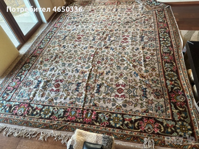 Колекционерски котленски килими датиран 1965-67 г. С голям размер 4.00х3.00 метра, флорални мотиви, снимка 2 - Килими - 52405667