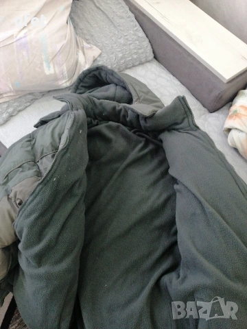 дебело зимно яке маслено зелено много добро състояние топли за зимата е превозходно , снимка 2 - Якета - 53202358