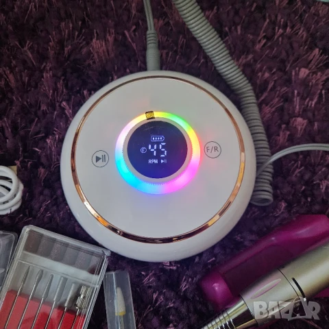 Удобна пила с поставка, бяла, професионална, снимка 4 - Продукти за маникюр - 51224338