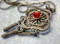 СТАРИНЕН ФИЛИГРАНЕН СРЕБЪРЕН МЕДАЛЬОН с ФИНА СРЕБЪРНА ВЕРИЖКА СРЕБРО 925 с НУЖДА от ЗАКОПЧАЛКА 26418, снимка 1