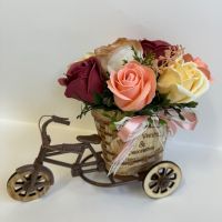 Декоративно колело с ароматни сапунени рози, снимка 2 - Подаръци за жени - 44919238