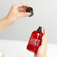 Нов парфюм DSQUARED2 RED WOOD Тоалетна вода 50мл, снимка 1 - Дамски парфюми - 36456747