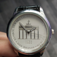 Richard Borek мъжки часовник кварцов The Brandenburg Gate колекционерски часовник

, снимка 3 - Мъжки - 44943160