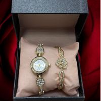Дамски комплект от стилен часовник с цирконии и два броя гривни , снимка 3 - Гривни - 45093883