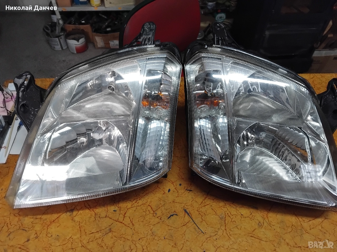 фар ляв и десен за Опел Мерива 200 година , снимка 1