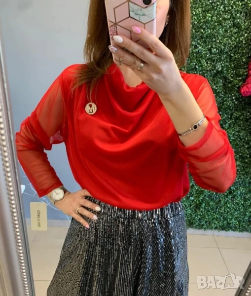 блуза с тюл и брошка , снимка 1