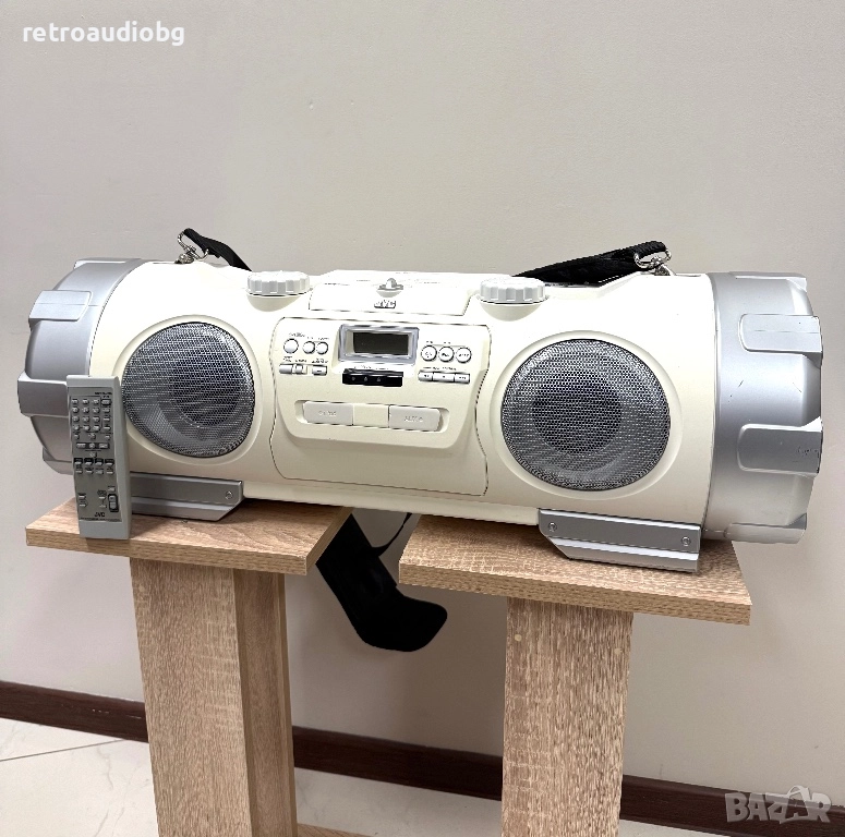 🔉Колекционерски радио CD бумбокс JVC RV-NB20W + дистанционно управление🔉, снимка 1