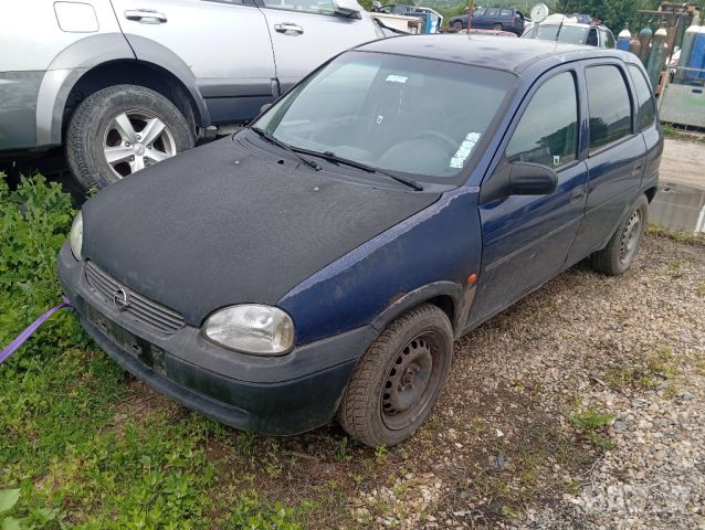 Opel Corsa на части , снимка 4 - Автомобили и джипове - 45766968