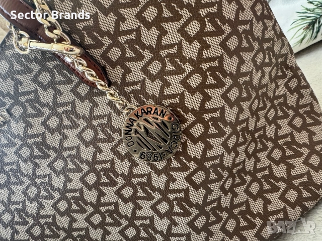 Оригинална чанта DONNA KARAN, снимка 6 - Чанти - 52814868