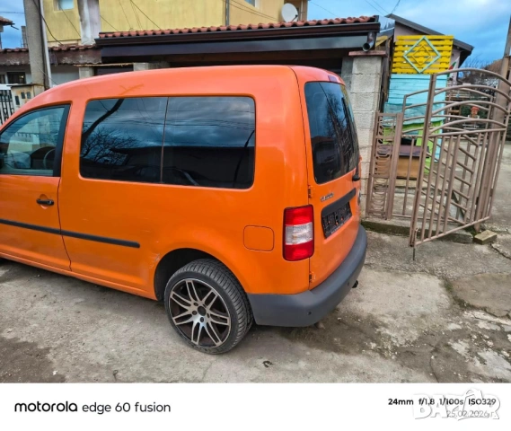 Продавам VW CADDY 2.0 Метан, снимка 3 - Автомобили и джипове - 53623359
