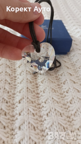 Голямо сърце Сваровски , снимка 3 - Колиета, медальони, синджири - 52351863