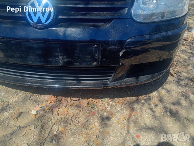 Предна броня за VW Golf Mk5 2006, снимка 4 - Части - 54249045