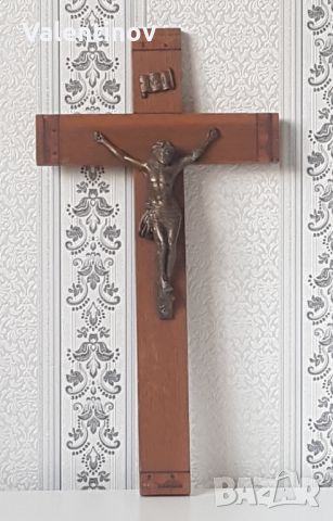 Старинен католически кръст , снимка 1 - Антикварни и старинни предмети - 46068845