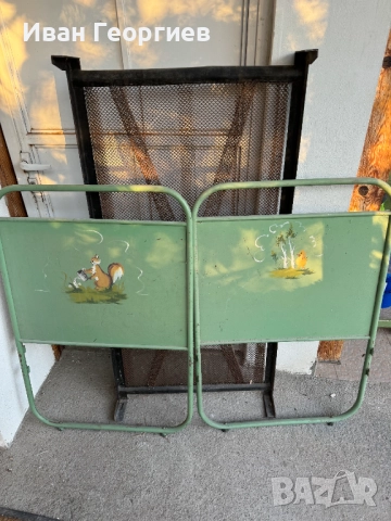 Метално детско винтидж легло с пружина 132х70 см