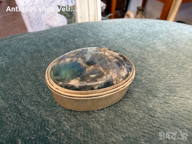 Сребърна кутийка за бижута с лабрадорит №8024 