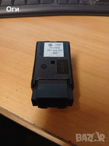 Бутон ел.огледала за Фолксваген Пасат В5 3B1 959 565, снимка 2 - Части - 53636808