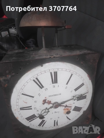 Продавам стар френски часовник