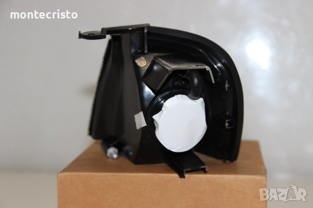 ✔️НОВ Десен мигач Nissan Primera P10 (1991-1996г.) B613090J00 Нисан Примера, снимка 3 - Части - 51959339