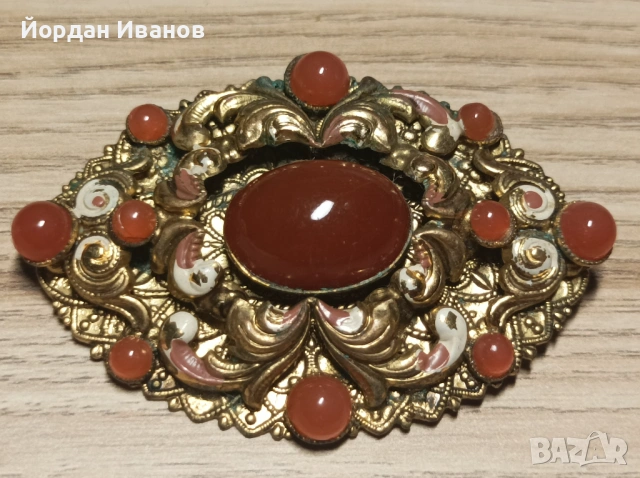 Старинна колекционерска брошка 