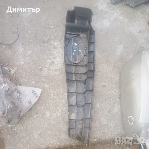 Държач Кора Задна Дясна За Фолксваген Голф 3 1995г / VW Golf 3 1995y, снимка 2 - Части - 50150433