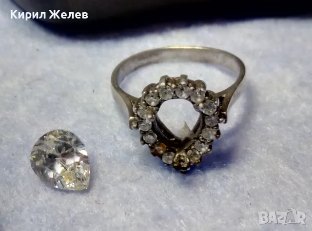 СТАР СКЪПОЦЕНЕН СРЕБЪРЕН ПРЪСТЕН СРЕБРО 925 с БРИЛЯНТНО ФАСЕТИРАН ЦИРКОН НУЖДАЕЩ се от МОНТАЖ 38045