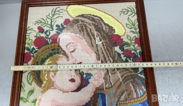 Ушит Гоблен "Мадоната с младенеца", снимка 11 - Гоблени - 54086819