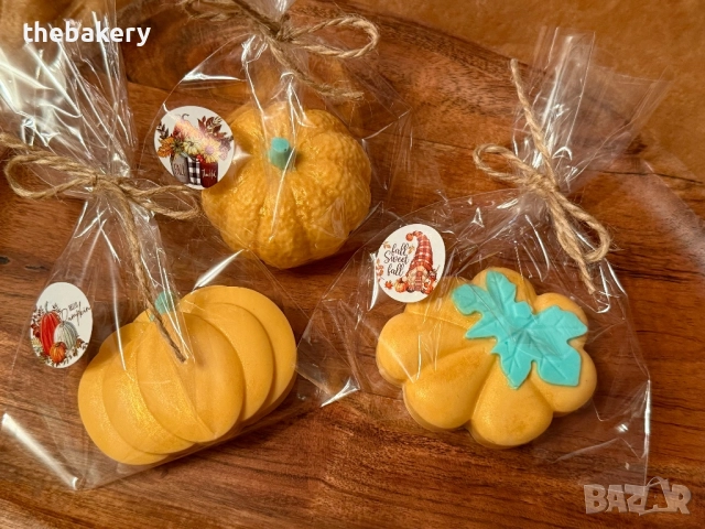 Тиквена феерия–Ръчно правени сапуни с форма тиква, снимка 3 - Козметика за тяло - 52298389