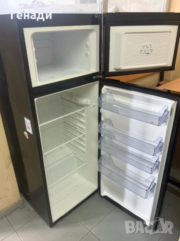 Хладилник Финлукс, снимка 3 - Хладилници - 52114015