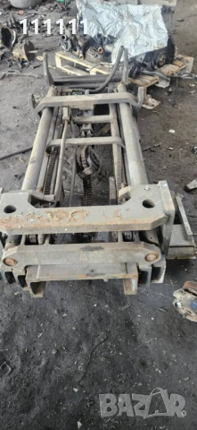 Мотокарна мачта голяма Триплекс Висока 2м.  С изравнител  става за закрити помещения  , снимка 5 - Други машини и части - 50498962