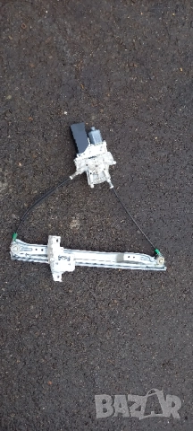 Преден ляв стъклоповдигач Peugeot 407, снимка 2 - Части - 52352179