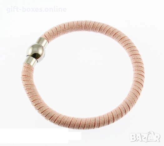 Гривна от велур и стоманени елементи