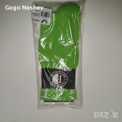 Зелени футболни чорапи