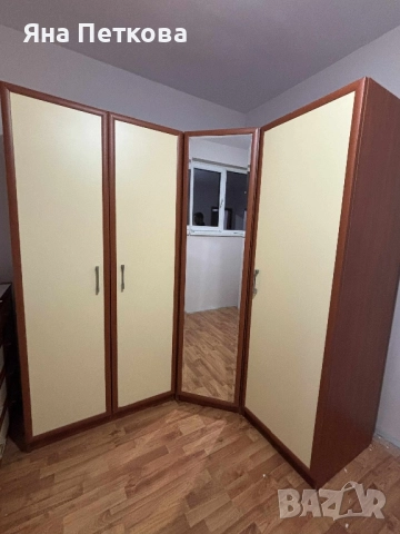 Гардероб за спалня 