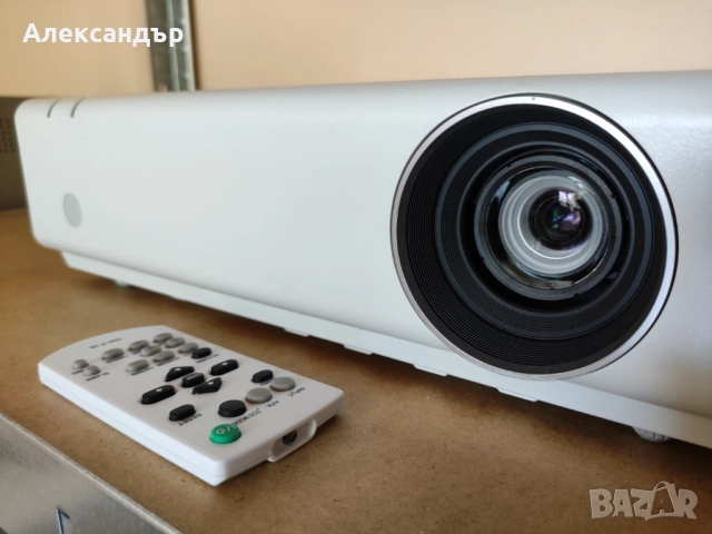 Проектор SONY VPL-EW226, WXGA 1280 x 800 Native, снимка 3 - Плейъри, домашно кино, прожектори - 51431490