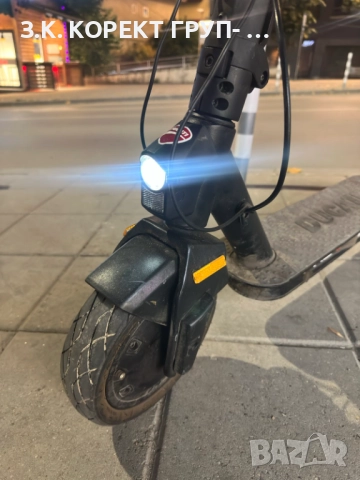 Електрическа тротинетка Ducati Pro II Plus, 350W,, 25км, снимка 4 - Велосипеди - 52417134