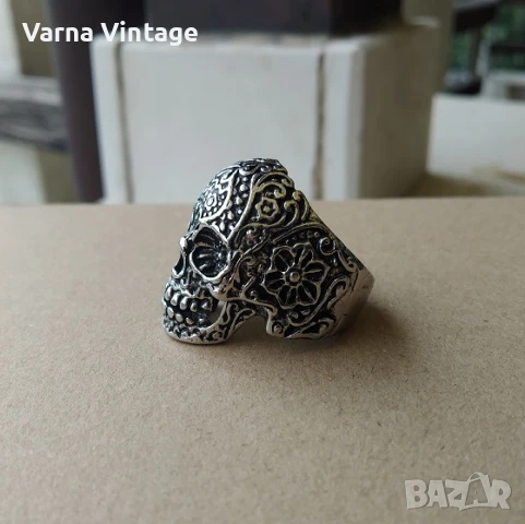 Брутален масивен мъжки пръстен Череп с шарки., снимка 5 - Пръстени - 51415790