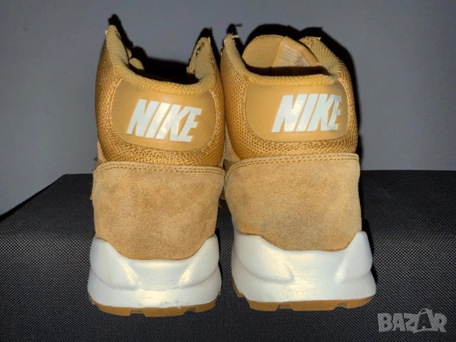 Nike Hoodland Suede, снимка 4 - Маратонки - 54061528