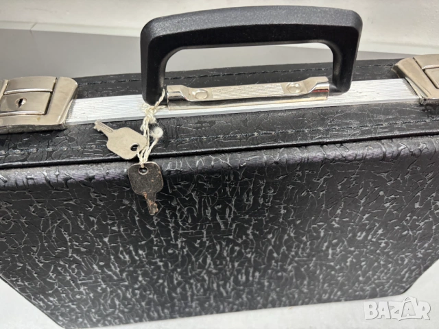 НОВ! Твърд Ретро Дипломатически Куфар , снимка 9 - Куфари - 54090024