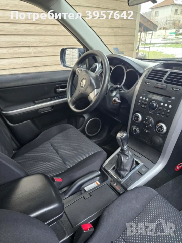 Suzuki Grand Vitara 1.9ddis, снимка 10 - Автомобили и джипове - 53616963