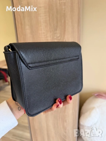 Черна малка дамска чанта – като нова, снимка 2 - Чанти - 53122085