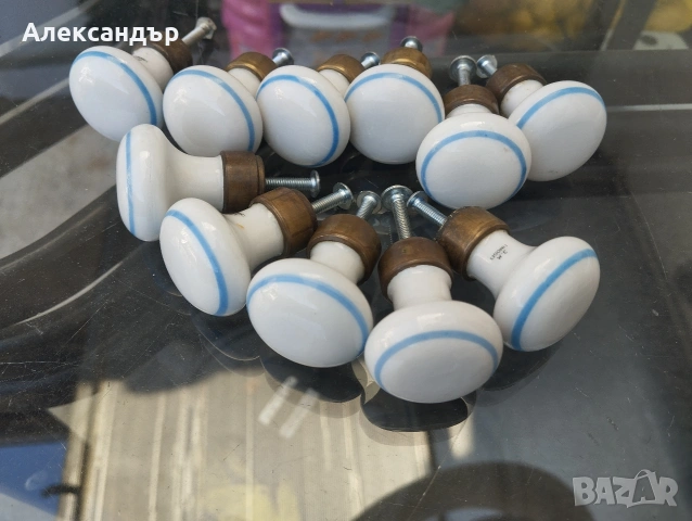 Порцеланови дръжки за мебели