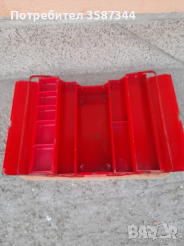 метален куфар за инструменти